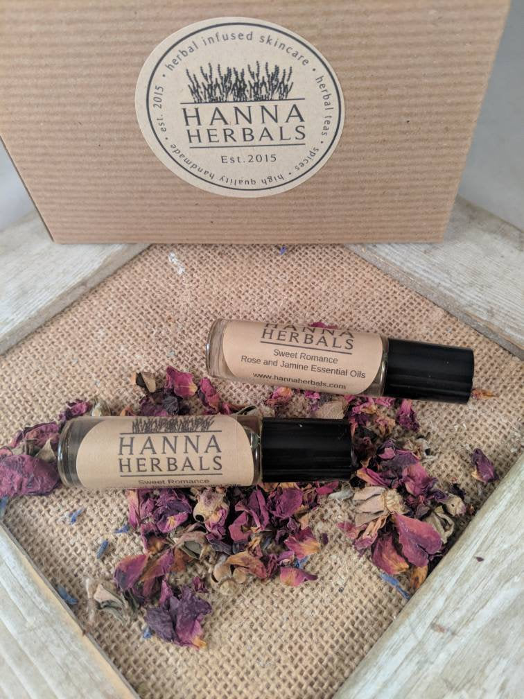 Jasmine Rose Roll On Perfume - Hanna Herbals